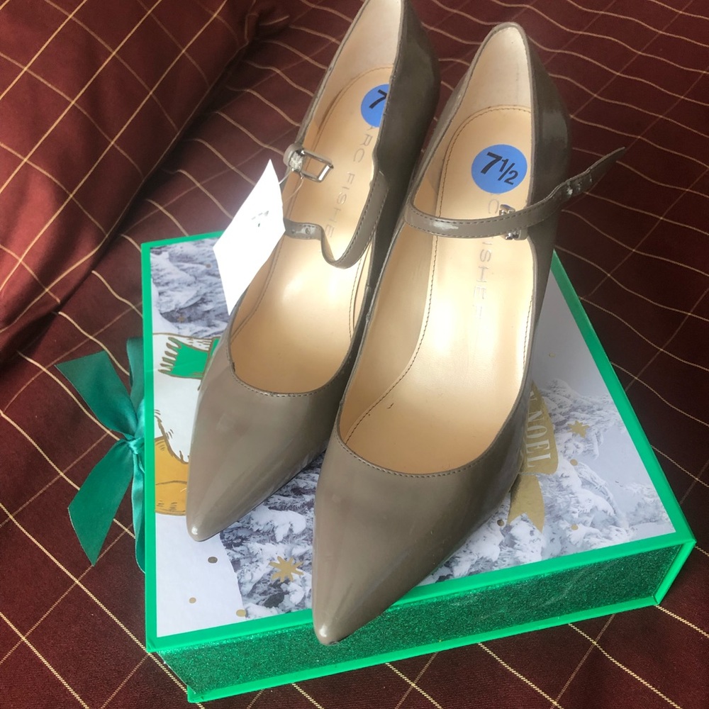 New shoes with a few flaws
